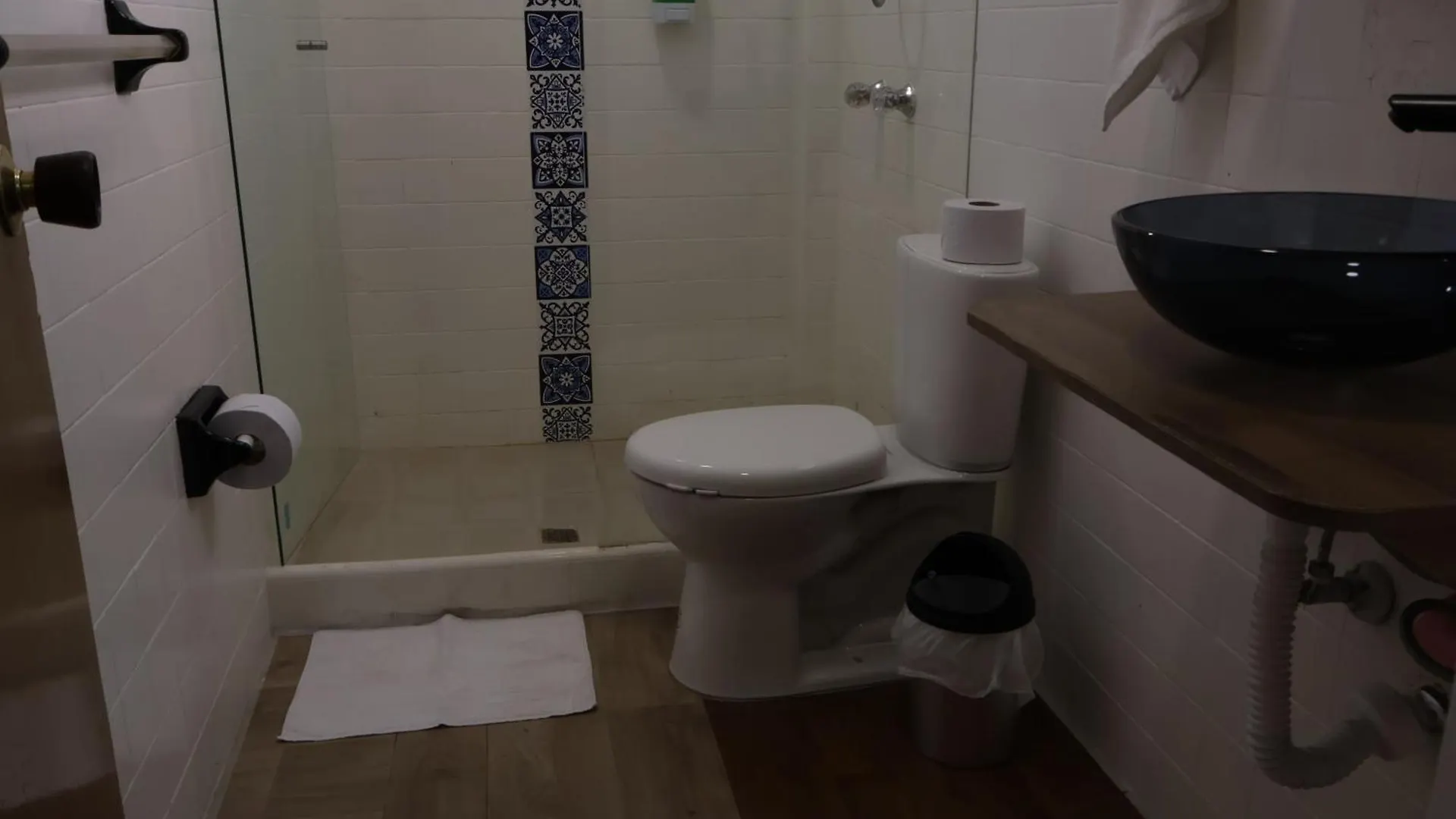 Living Poblado Manila 301 G Hab Doble Con Bano Διαμέρισμα Μεντεγίν